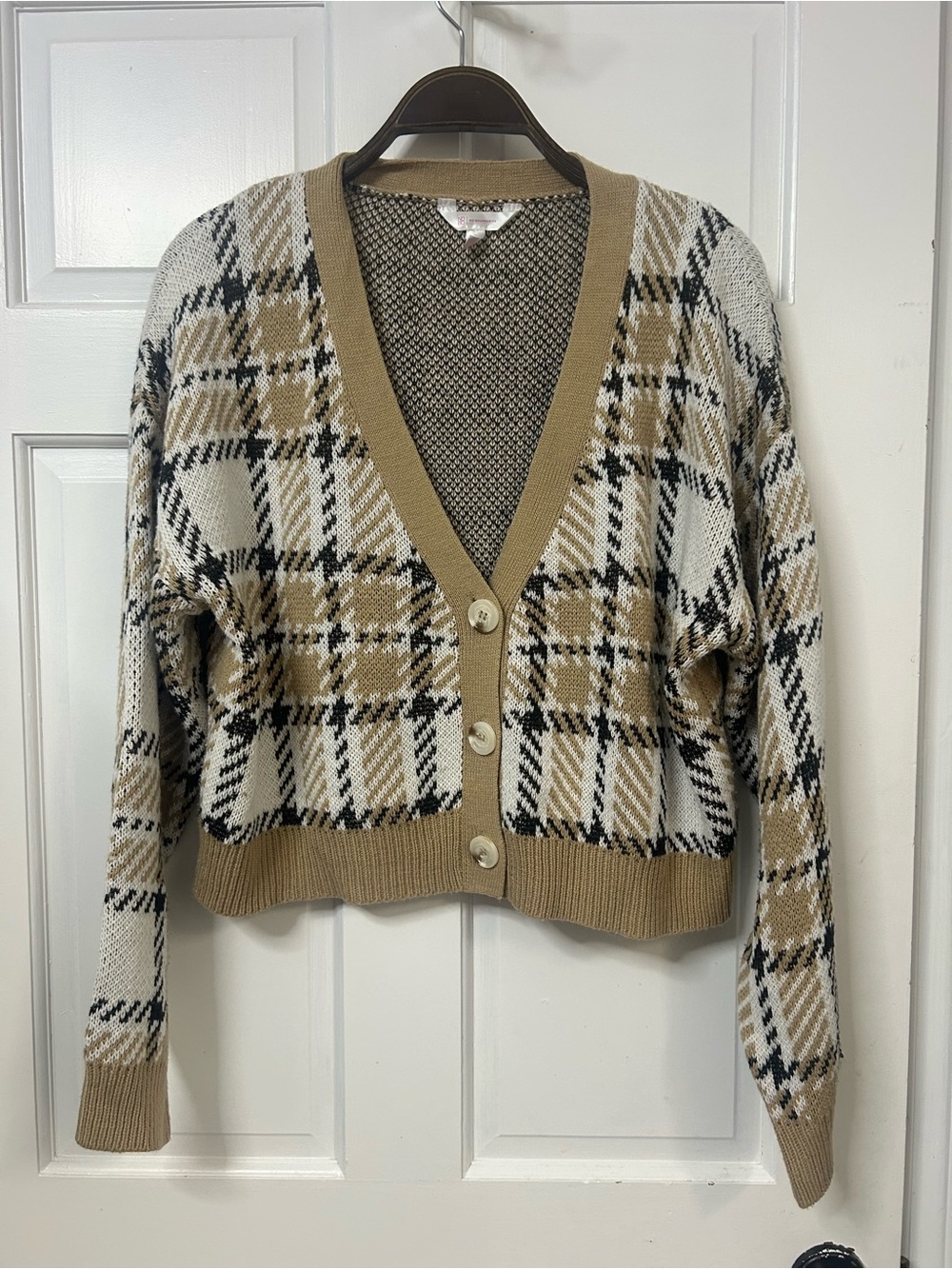 No Boundaries Plaid V-Neck Button Cardigan - Beige, White, Black